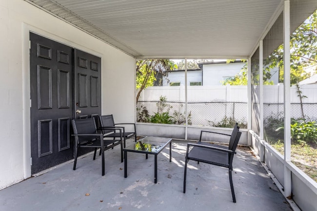 Photo - 1414 E Harding St