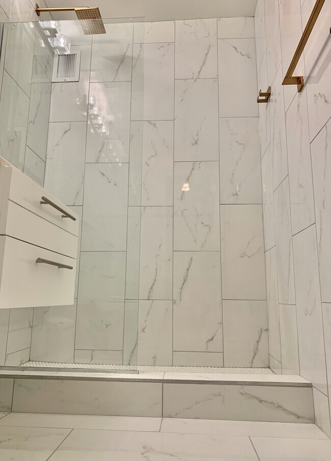 Photo - 4000 Tunlaw Rd NW Unit 227
