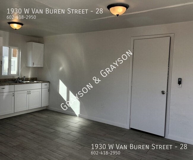 Photo - 1930 W Van Buren St Unit 28