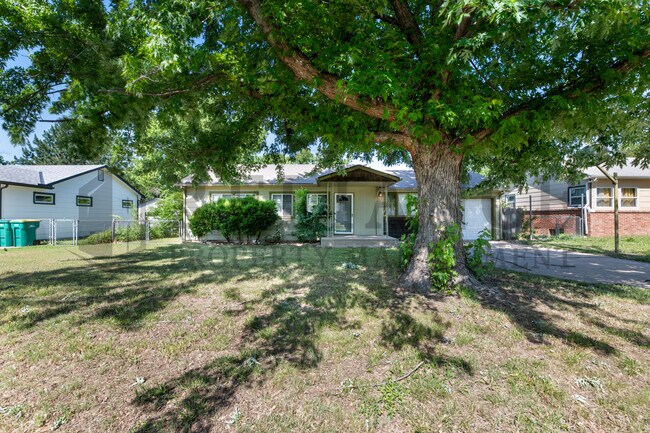 Photo - 749 N Westridge Dr