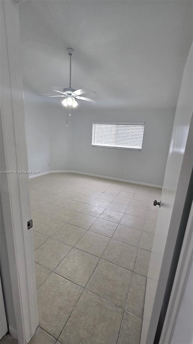 Photo - 3409 NW 44th St Unit 201