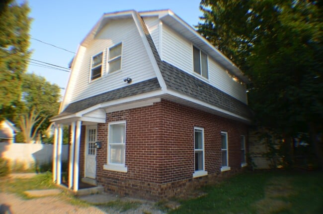 Photo - 204 Cherry St