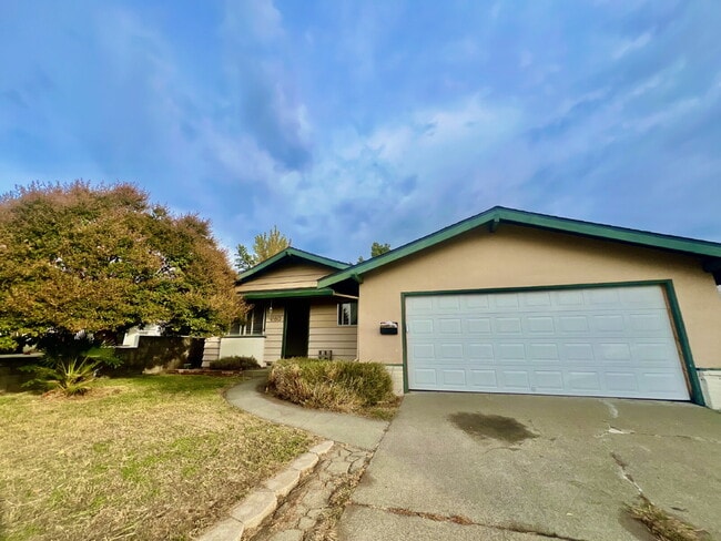 Photo - 3/2 In Vacaville!!