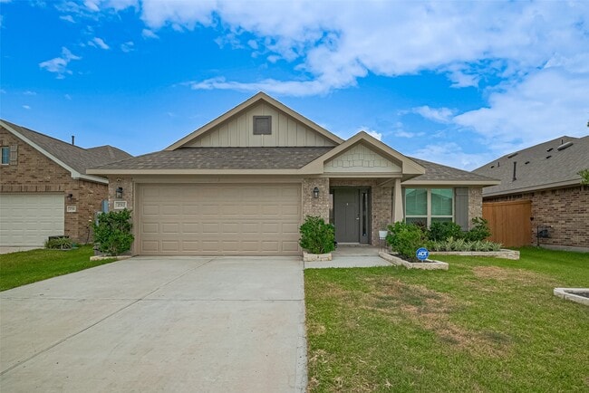 Photo - 2712 Golden Palms Ln