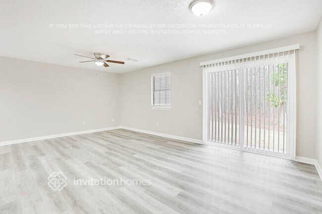 Photo - 4096 Big Valley Trail