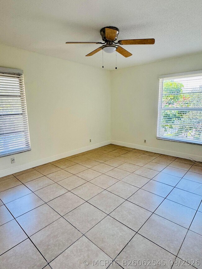 480 NW 20th St Unit 3020