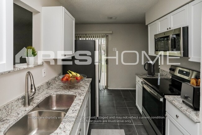 Photo - 130 Cambridge Dr