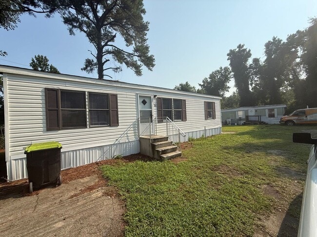 Photo - 113 Barbour Rd