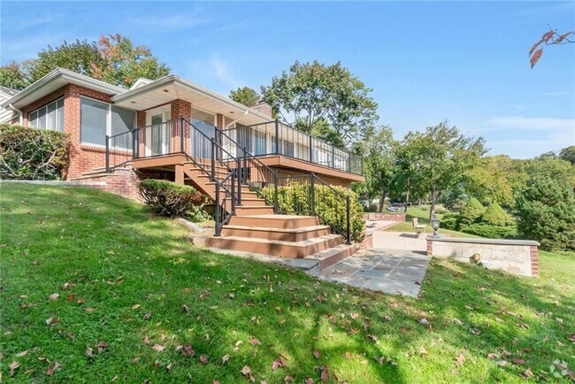 Building Photo - 13 Dock Pathway St Rental