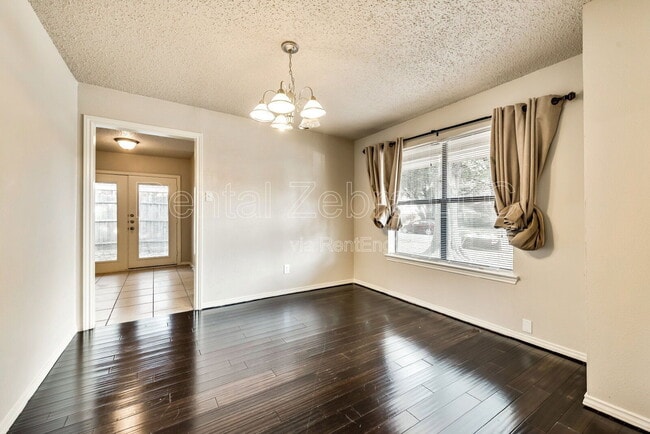 Photo - 500 Woodhollow Dr