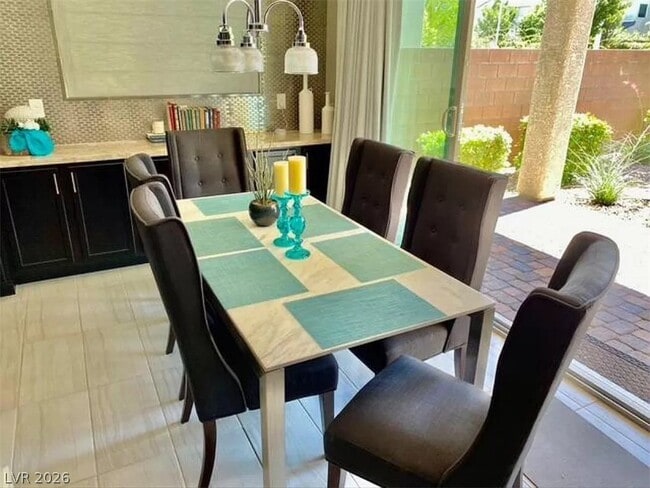 Photo - 6845 Black Ash St