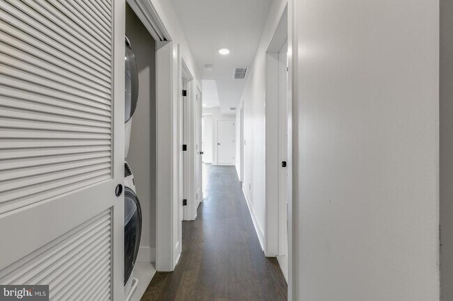 Photo - 1868 Frankford Ave Unit 204