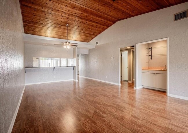 Photo - 8 Huntley Ct