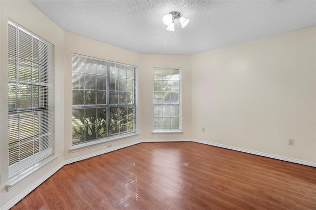 Photo - 713 Penn Pl
