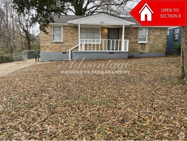 Building Photo - Newly Renovated Home In Whitehaven - Open ...