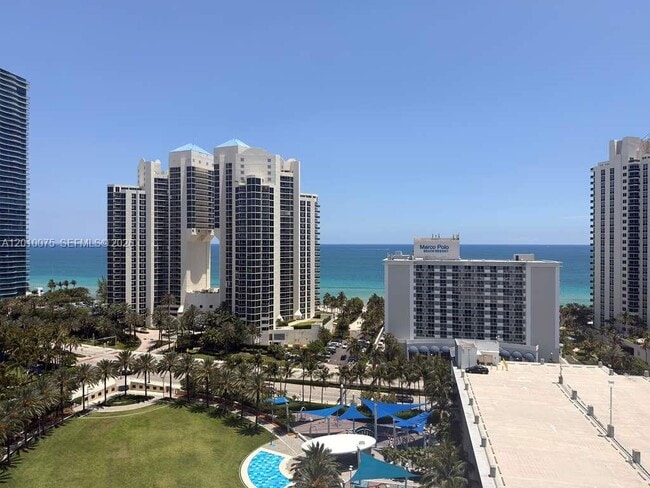 Building Photo - 19370 Collins Ave Unit PH-3