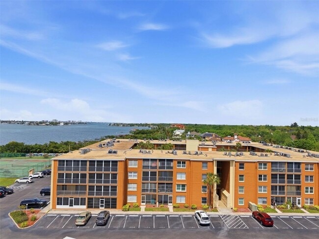 12760 Indian Rocks Rd Unit 1065