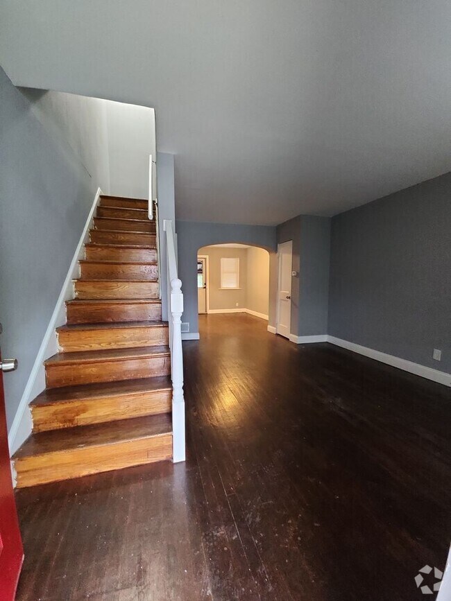 Building Photo - 308 Gusryan St Unit 1 Rental