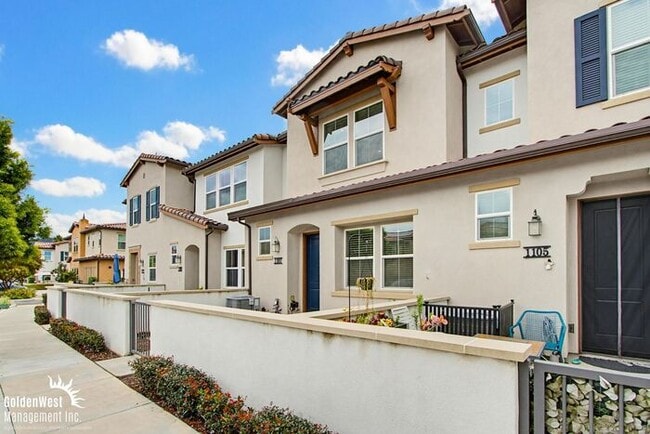 Photo - Bright & Modern 3Bdm 2Ba Townhome in Vista!