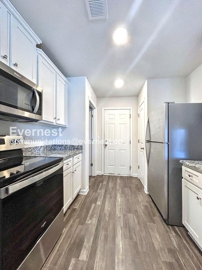 Photo - 550 Belcaro Dr