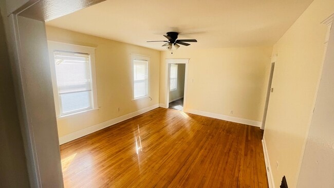 Photo - 1560 Miller St Unit 2