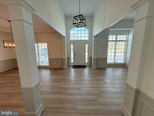 Photo - 29679 Janets Way