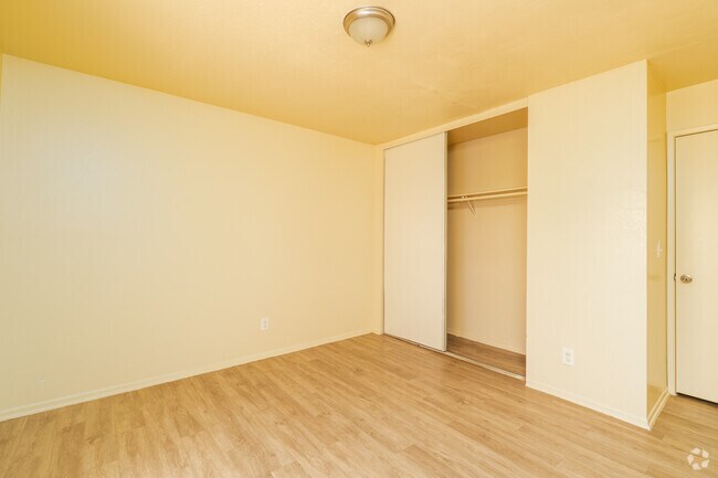 Photo - Rosamond Garden Apartments