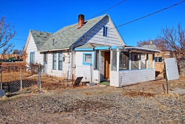 Charming Vintage Gem in Fruita – Perfectly... - Charming Vintage Gem in Fruita – Perfectly... House