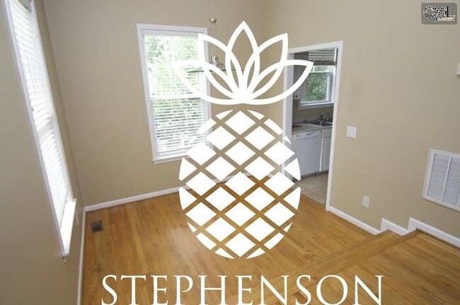 Photo - Student friendly rental