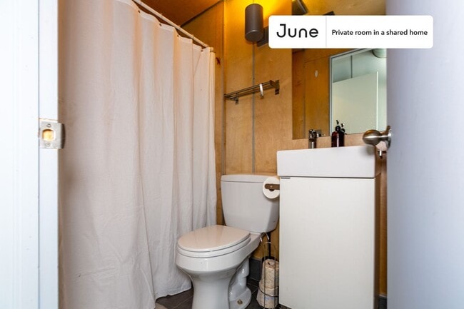 Photo - Room in Shared 6 bed/6 bath home Unit F