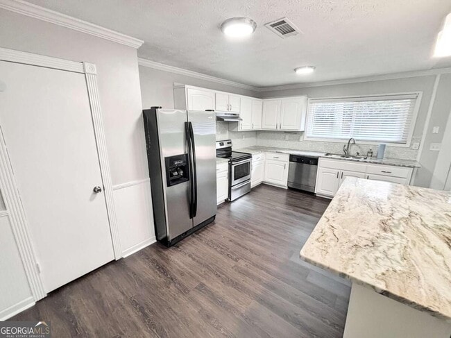 Photo - 1552 Blackwell Rd