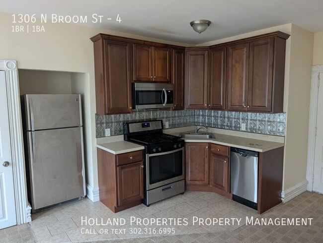 1306 N Broom St Unit 4