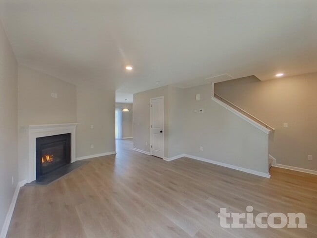 Photo - 271 Millen Dr