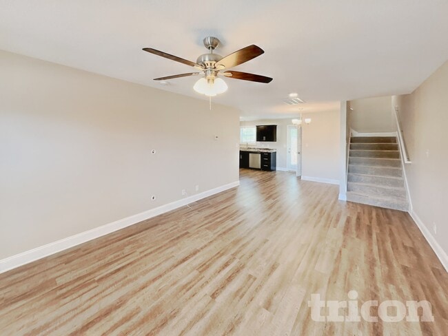 Photo - 633 Battery Ct