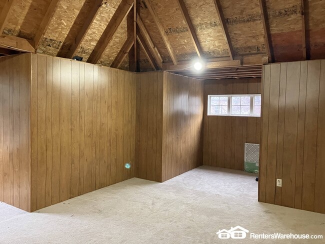 Photo - 191 Castlehill Dr
