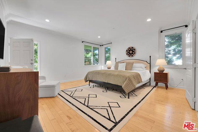 Building Photo - 1601 S Bentley Ave