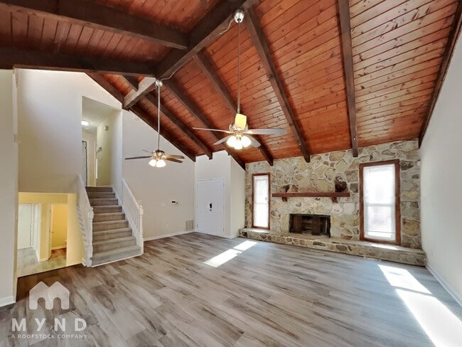 Photo - 195 N Fayette Dr