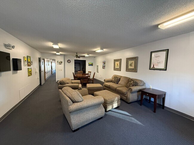 Photo - 500 S 3rd Ave