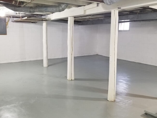 Photo - 182 W Euclid Ave