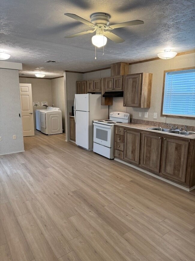 Photo - 3621 County Rd 161