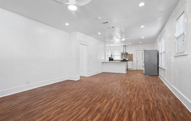 Photo - 719 S Montreal Ave