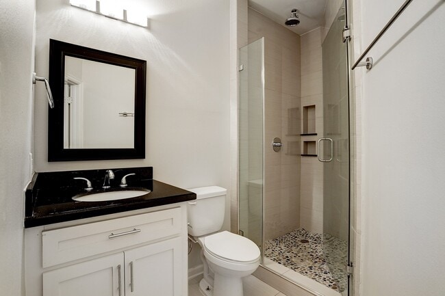 Photo - 2613 Waugh Dr