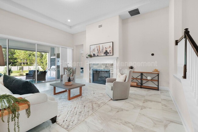 Photo - 233 Morning Mist Ln