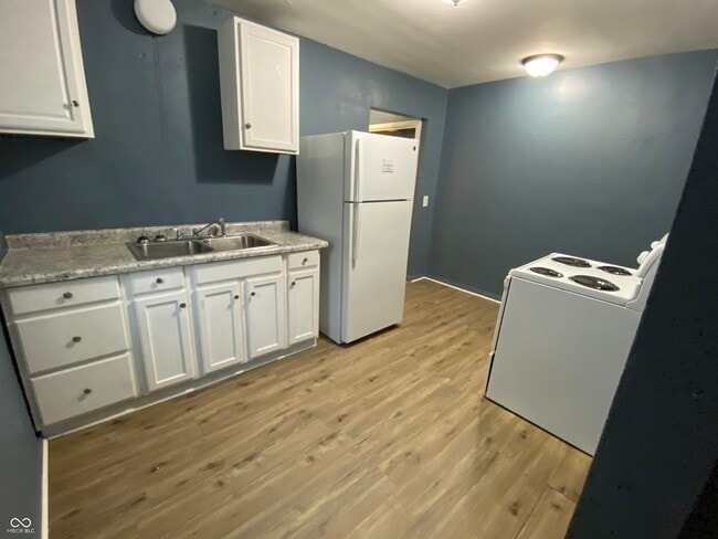 1111 Medford Ave