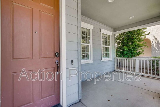 Photo - 675 W Esplanade Dr