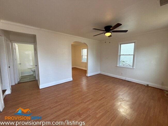Photo - 302 3rd Ave SE