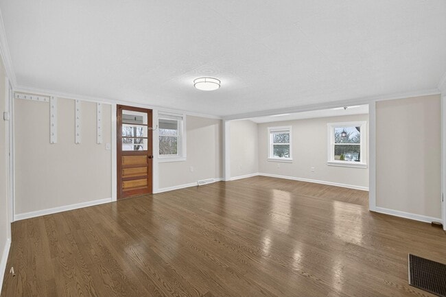 Photo - 239 McDonald Rd