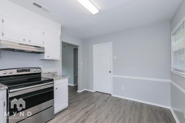 Photo - 3810 Braden Dr