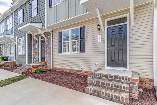 Photo - 139 Cobalt Creek Way