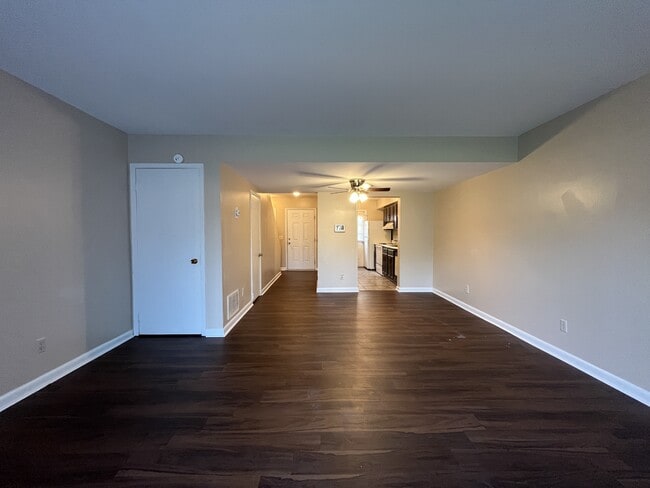 Photo - 901 Olmstead Dr